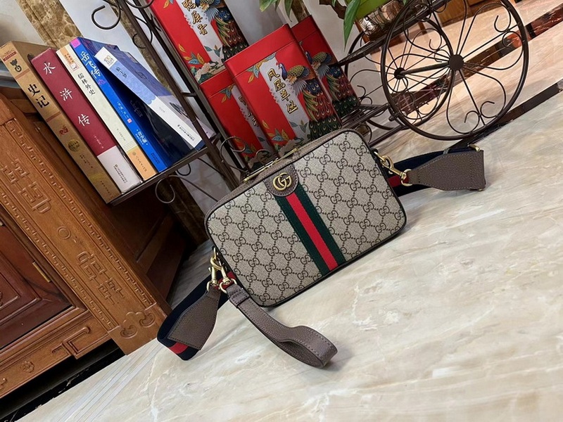 Gucci Handbags 853